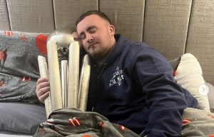 Luke Littler recreates iconic Lionel Messi picture after winning World Darts Championships