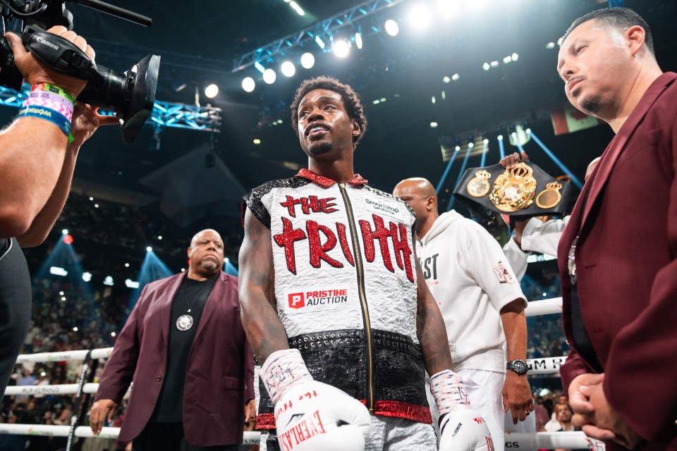 Mayweather admits Spence 'to the limits' in sparring