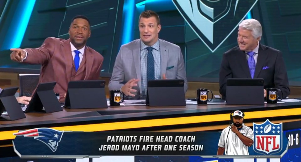 Strahan interrupted Gronk and cut him off to go to a commercial break
