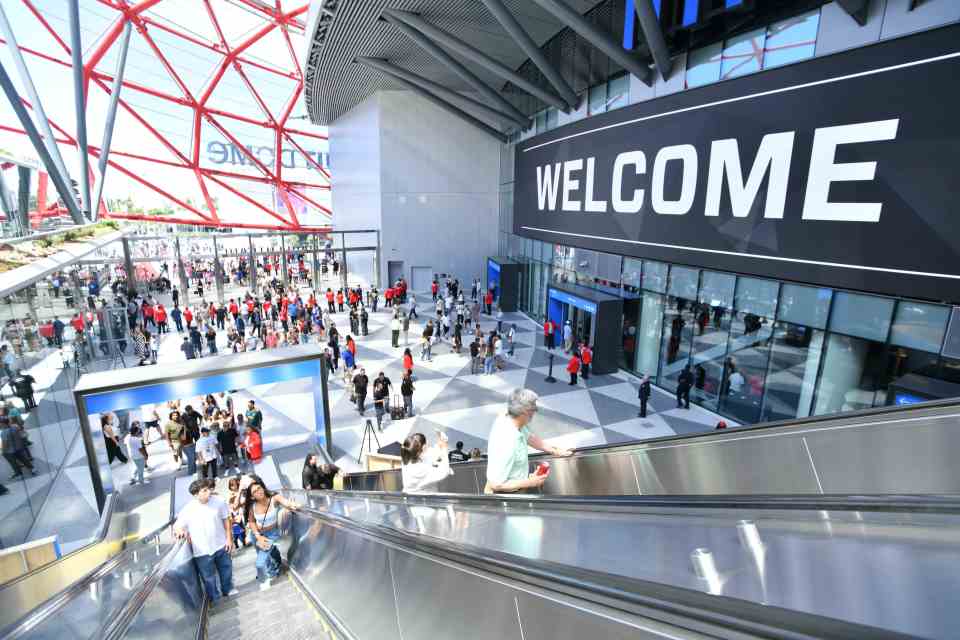 Fans will be able to place food and drink orders from their seat in the arena