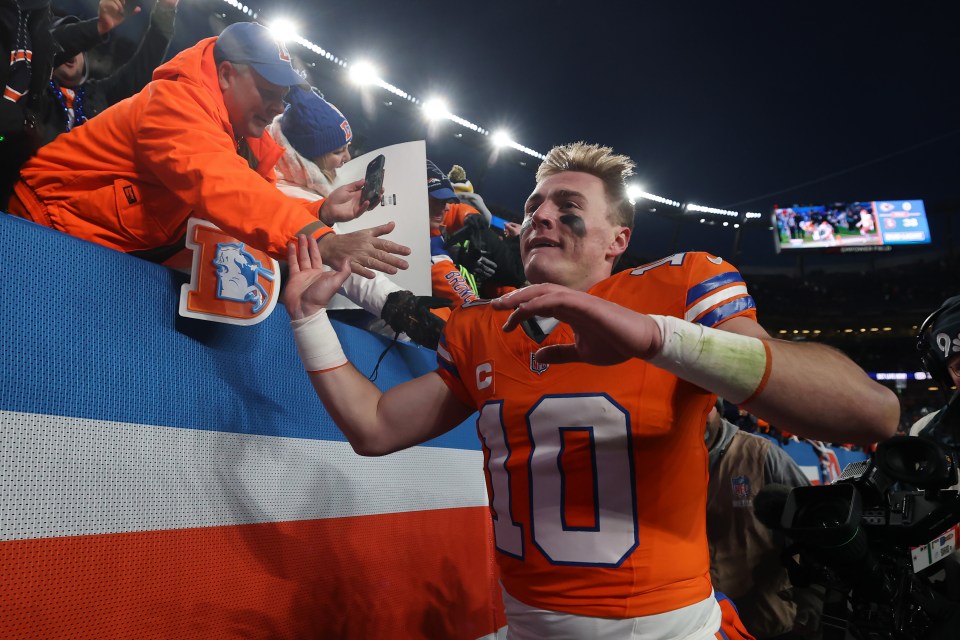 Bo Nix is hoping to add to his rookie name in the playoffs